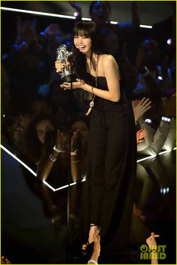 MTV VMAs 2022: Lisa (BLACKPINK) makes a miracle, becoming the first solo artist to win Best K-Pop MV