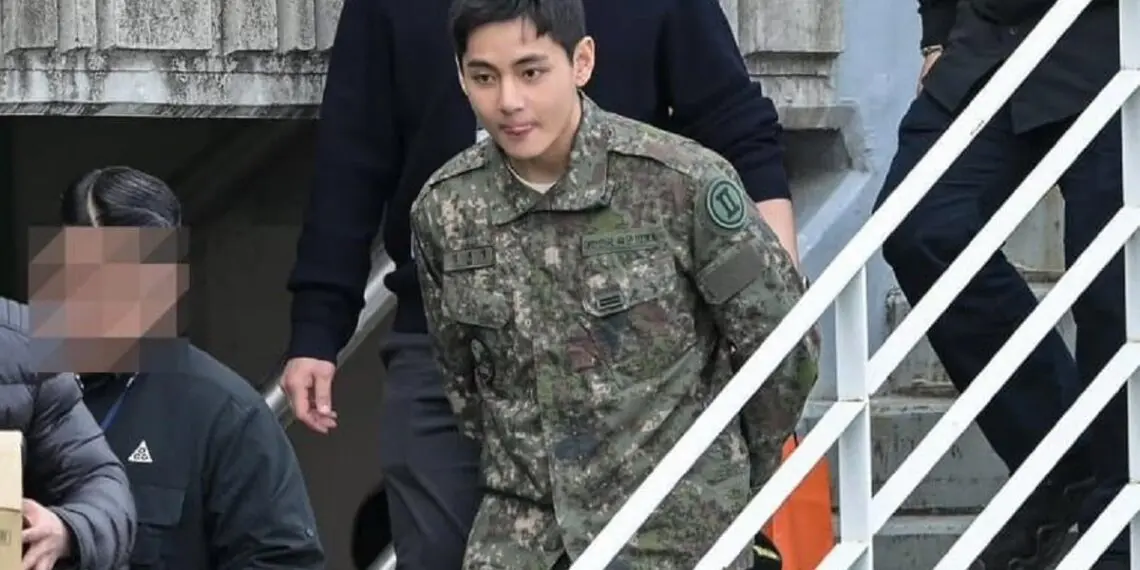 Netizens buzz over BTS V’s bulk-up transformation during military service
