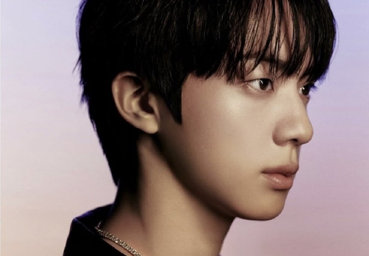 J-Hope Couldn’t Hide His Excitement After Seeing RM Get Sabotaged By His Own Pants